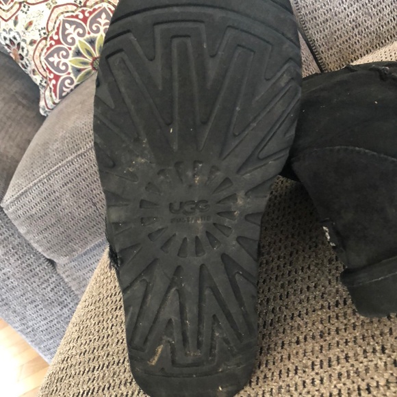 Used uggs - Picture 3 of 3